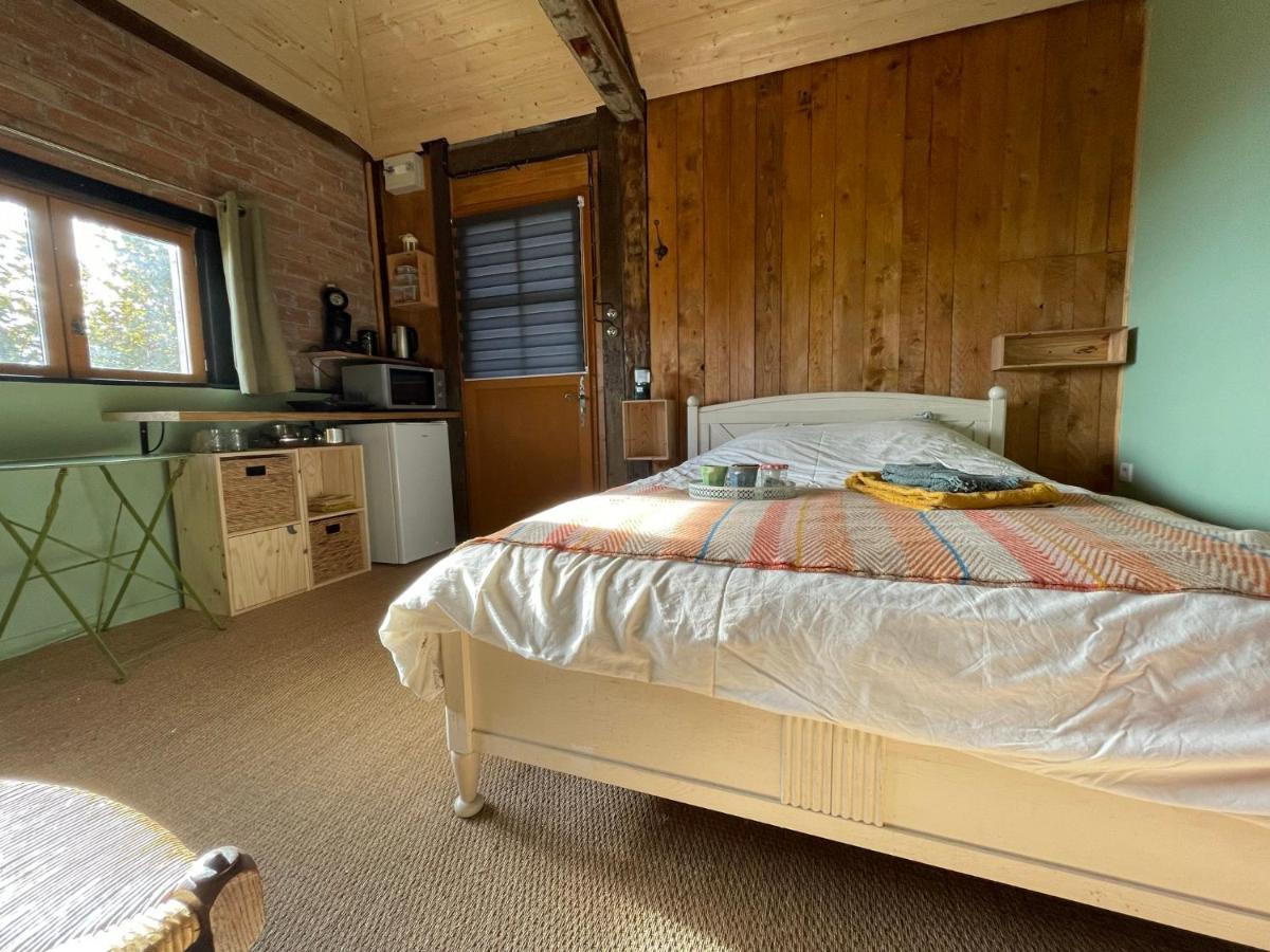 Jolie Cabane Avec Jacuzzi Pour Les Amoureux De La Nature Tullins エクステリア 写真